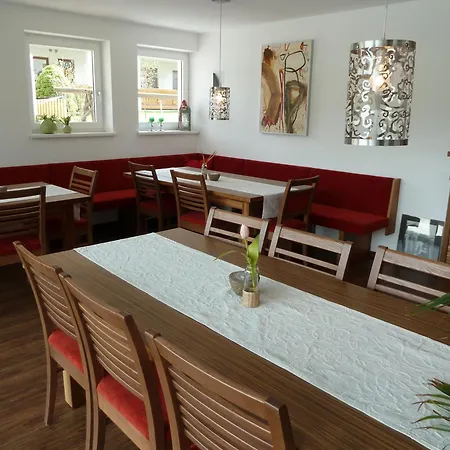 Hotel apartamentowy Ideal 4*